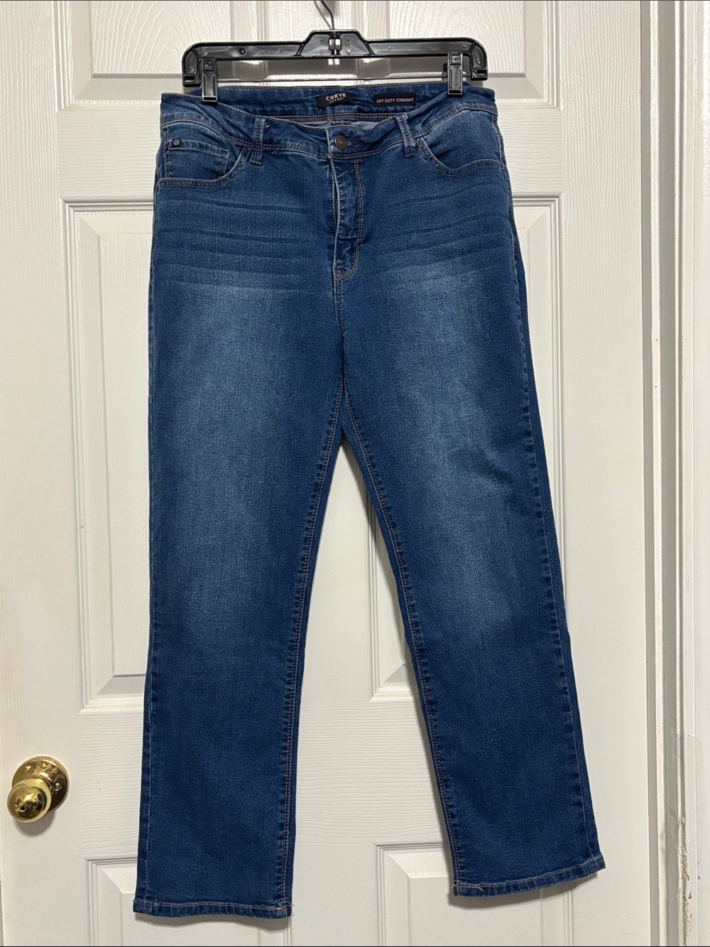 Ladies curve appeal off duty straight jeans. Size 14.